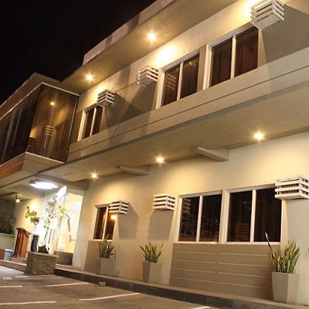 The Center Suites Себу Экстерьер фото