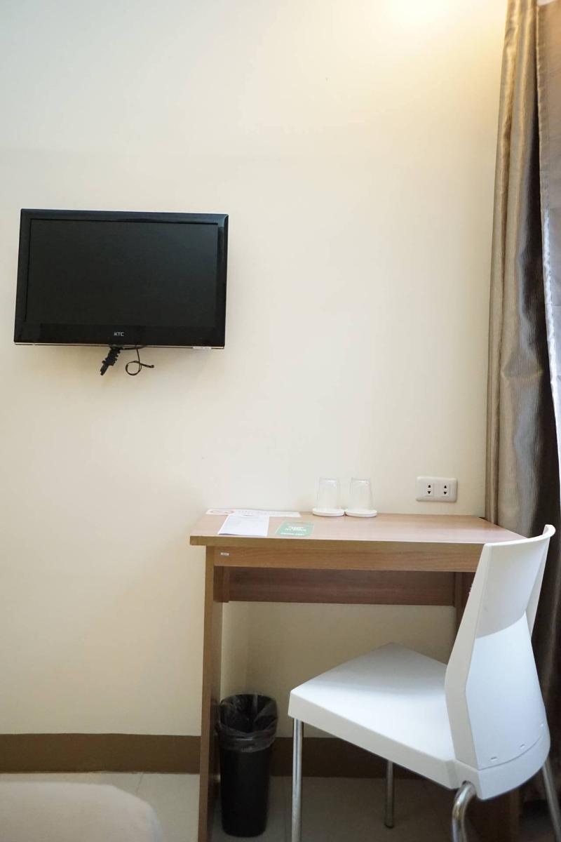 The Center Suites Себу Экстерьер фото